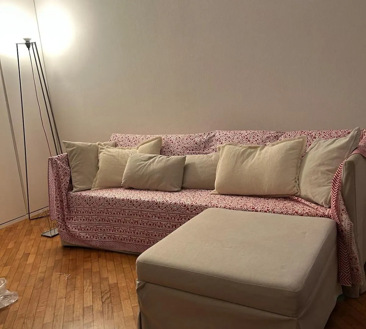 Bilocale Red House Two Room Apartment Red House, Cosy Flat Milan
